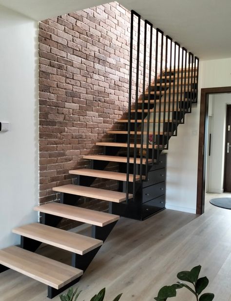 Stairs Design Modern, Stair Handrail, Home Stairs Design, Shed Homes, Interior Stairs, Modern Loft, House Stairs, Staircase Design, Stairs Design