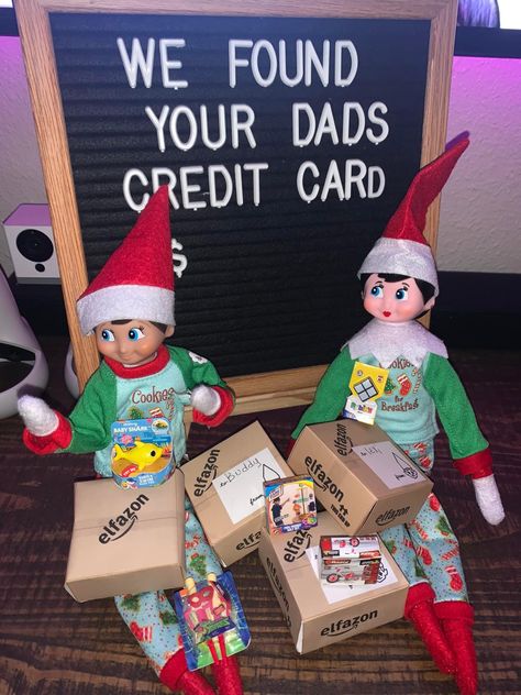 Christmas Card Photo Ideas, Elf Ideas Easy, Elf Kit, Awesome Elf On The Shelf Ideas, Elf Activities, Xmas Elf, Funny Christmas Card, Elf Antics, Elf Fun