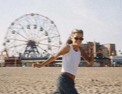 Cali Girl, Malibu Barbie, Taylor Swift 1989, Taylor Swift Album, Summer Feeling, Summer Dream, Teenage Dream, Photography Inspo, Summer Aesthetic