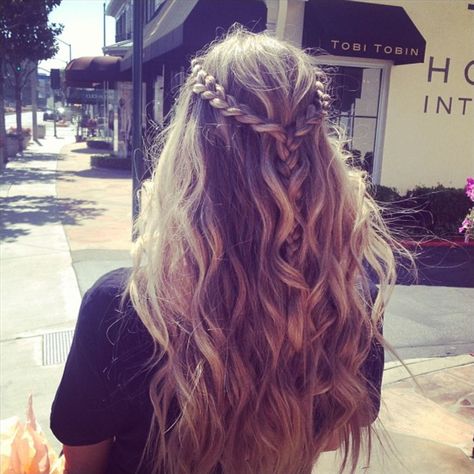 Boho Braided Hairstyles, 2 Braids, Beehive Hair, Asymmetrical Hairstyles, Boho Braids, Trending Hairstyles, Boho Hairstyles, Fish Tail Braid, Women Hairstyles