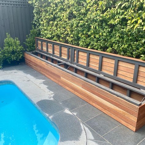 Pool Bench Seating With Storage, Built In Storage Bench Outdoor, Garden Storage Bench Seating, Bench Seat Pool Area, Pool Cover Roller Bench, Pool Area Bench Seat, Outdoor Bench Storage, Diy Outdoor Bench Seat, Pool Deck Seating Ideas