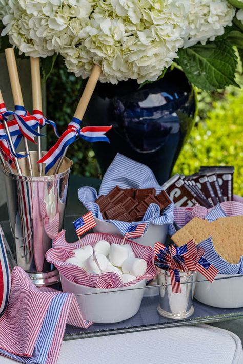 fourth of july party ideas Forth Of July Party Decorations Ideas, Fourth Of July Backyard Party, Americana Party, 4th Of July Party Decorations, Usa Party, American Party, Fourth Of July Decorations, Homemade Popsicles, Fourth Of July Food