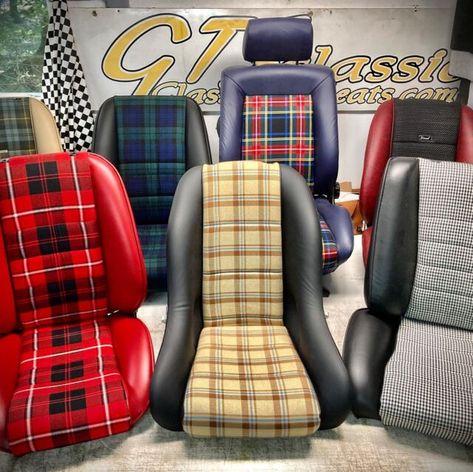 Classic Car Interior Ideas, Custom Car Upholstery, Classic Car Interior, Old School Car Interior, Classic Car Upholstery, Recaro Car Seat, Combi Vw T2, 1965 Vw Beetle Interior, Car Seat Upholstery