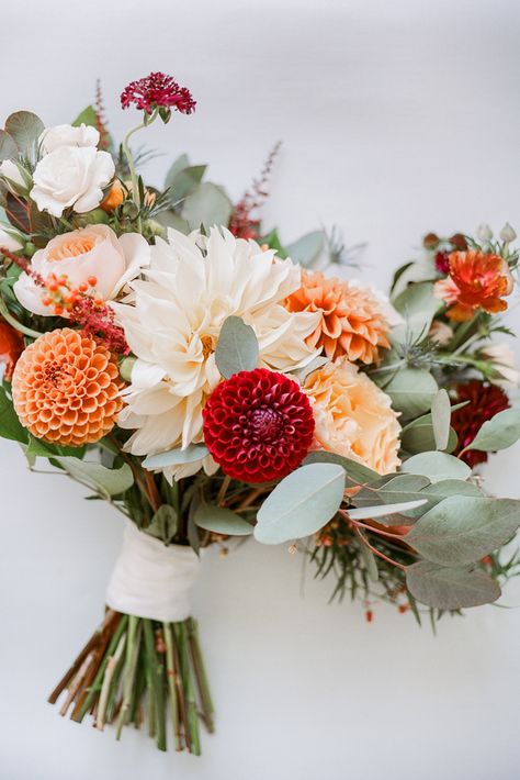 Orange Burgundy Bouquet, Fall Flowers Bouquet Wedding, Harvest Bouquet Fall Flowers, Fall Bouquet With Dahlias, Dalia Flower Bouquet Fall Wedding, Orange Fall Bouquet, White Burgundy Orange Bouquet, Fall Flowers Wedding September, Fall Wedding Bouquet Dahlia