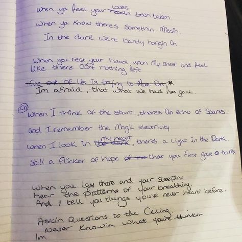 Niall Horan Handwriting, Niall Horan Core, Niall Horan Lyrics, Theo Horan, Hold On Pain Ends, Cordens Angels, 1d Core, One Direction Tattoos, Handwritten Lyrics