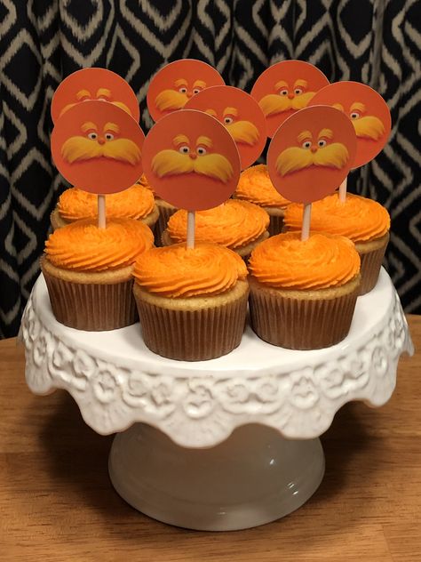 The Lorax Cupcakes, Lorax Birthday Party Ideas, Lorax Party Ideas, Lorax Wedding, Lorax Cupcakes, Garfield Party, Lorax Birthday, Lorax Party, Pop Up Cafe