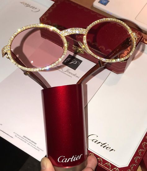 Cartier; 💕IG•CallHer.Sassy Cartier Glasses, Goddess Fashion, Cartier Sunglasses, Party Sunglasses, Cute Sunglasses, Cute Glasses, Fashion Eye Glasses, Designer Glasses, Red Diamond