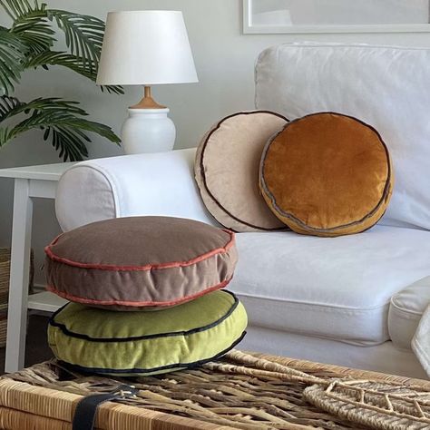 Round Pillows, 30 Color Pillows, Cover and Insert, Customizable Piping Colors, Velvet Round Chair Pad Cushion, Round Floor Cushion - Etsy Round Pillows On Couch, Pouffe Pattern, Circle Pillows, Color Pillows, Round Floor Cushion, Papasan Cushion, Alternative Furniture, Circle Pillow, Round Pillows