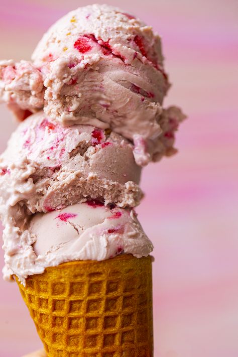 Fresh Strawberry Ice Cream, Ice Cream Facts, Wallpers Pink, Healthy Foods To Make, Healthy Food Habits, Healthy Food Menu, Healthy Food Guide, Diet Smoothie Recipes, Lost 100 Pounds