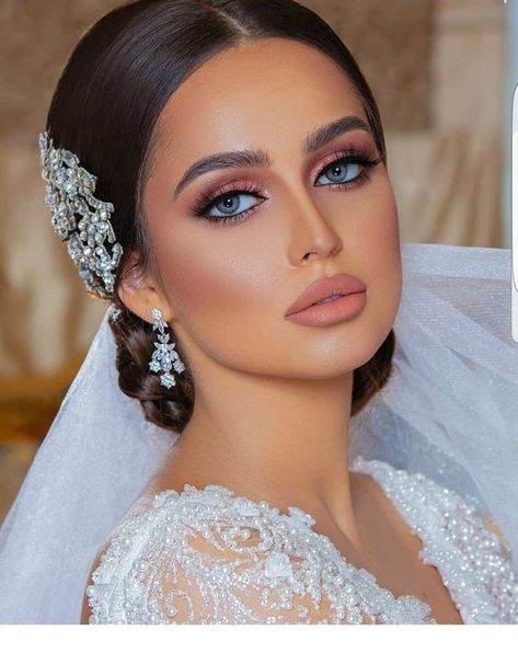 December 2019 ~ beautiful female face photo Make Up Bride, Sanggul Modern, Diy Wedding Makeup, Wedding Makeup Ideas, Wedding Makeup Bride, Wedding Hairstyles And Makeup, Best Bridal Makeup, Bridal Makeup Natural, Beauty Make-up