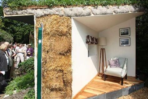 Straw Bale Building, Straw Bale Construction, Straw Bale House, Eco Buildings, Straw Bale, Straw Bales, Flower Garden Design, Modern Garden Design, Cob House