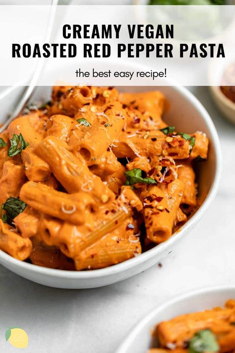 Red Pepper Alfredo, Roasted Red Pepper Alfredo, Red Pepper Pasta Sauce, Vegan Pasta Sauce, Red Pasta, Vegan Sauce, Monday Recipes, Creamy Vegan Pasta, Meatless Dishes