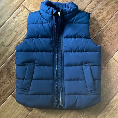 Super Cool Puffer Vest. Nwot. Fleece Lined And Super Warm And Soft! Kids Puffer Vest, Gap Jacket, Gap Jackets, Gap Kids, Puffer Vest, Super Cool, Gap, Puffer, Kids Shop