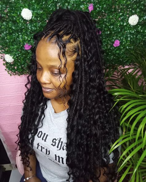 Our doll Yesterday didn't come to play at all 🔥🔥Rocking her 24” #1 Boho Locs with human hair curls, and she’s looking like an absolute QUEEN! 👑 Those natural curls mixed with that sleek length? Chef’s kiss Perfection! 💁‍♀️✨ If you’ve been on the fence about getting locs, this is your sign to take the leap. Trust me, you won’t regret it. Don’t miss out on your chance to rock this stunning style! July calendar is now open and filling up fast! Book now to secure your spot and get the slay you ... Locs With Human Hair Curls, Locs With Human Hair, Boho Locs, July Calendar, Hair Curls, Stunning Style, Boho Hairstyles, The Fence, Now Open