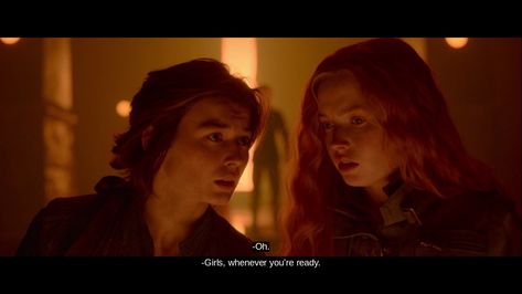 andy ✿ jade claymore’s gf (real) on Twitter: "#willow spoilers they’re such idiots 🤦 i love them https://t.co/9CZBrewXmJ" / Twitter Ellie Bamber Gif, Elora Danan, Tiffany Aching, Willow 2022, Kit Tanthalos, Kit Willow, Erin Kellyman, Shifting Face, Ellie Bamber