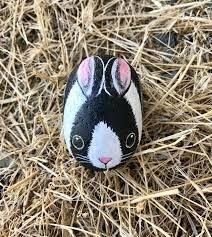 Rabbit Rock Paintings Made to Order Hand Painted Animal - Etsy Australia Painted Rabbit, Stone Paintings, Rabbit Artwork, Rock Animals, Garden Rock Art, Painted Rock Animals, Rabbit Painting, Stone Art Painting, Rabbit Gifts