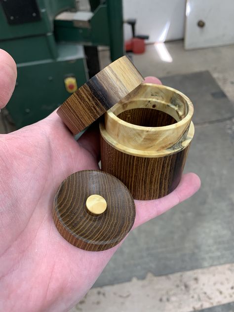 Turned Boxes Ideas, Turned Wooden Boxes, Woodturning Ring Holder, Turned Boxes, Lidded Box Woodturning, Basket Illusion Woodturning, Boxes Ideas, Woodturning Ideas, Woodworking Box