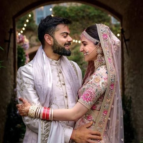 Happy anniversary favorites @anushkasharma & @virat.kohli ❤️ Shots by @storiesbyjosephradhik #viratkohli #weddingsofindia #indianbride… Indian Wedding Pictures, शादी की तस्वीरें, Virat Kohli And Anushka, Virat And Anushka, Indian Wedding Poses, Wedding Dresses Men Indian, Indian Wedding Photography Couples, Couple Wedding Dress, Indian Bride Outfits