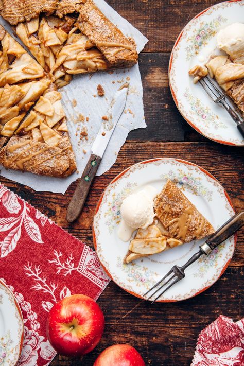 Spicy Apple Galette With Coffee Glaze | Kelly Neil Biscuits For Strawberry Shortcake, Apple Cranberry Crisp, Coffee Icing, French Tart, Apple Galette, Hot Cocoa Recipe, Toffee Apple, Blogger Photos, Apple Filling