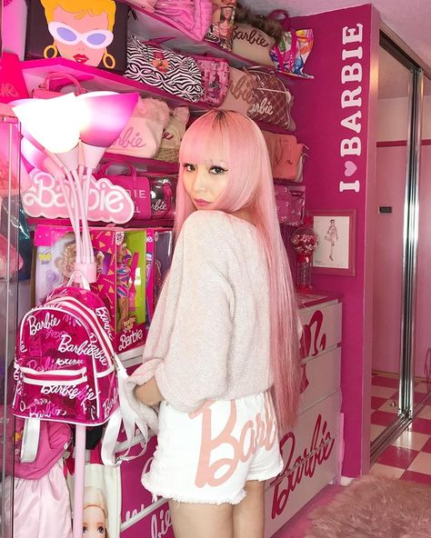 Azusa Barbie, Kidcore Fashion, Kidcore Aesthetic, Aesthetic Backpack, Barbie Room, Barbie Life, Barbie I, Barbie Collector, Barbie Friends