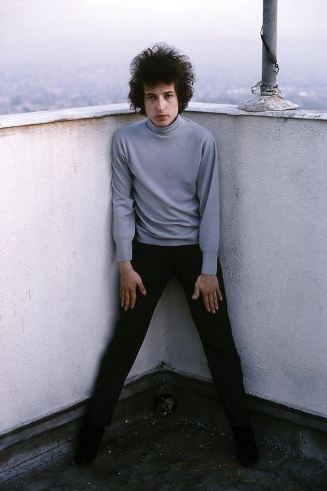 Bob Dylan Photos, Bob Dylan Outfit Ideas, Bob Dylan Style, Bob Dylan Core, Bob Dylan Outfit, Jupiter In Libra, Style Muse, Bob Dylan, Singers