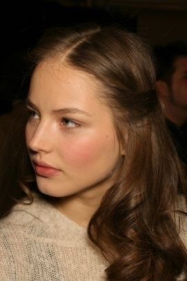 Ruslana Korshunova, Brown Hair, See More, The Good, Tumblr, Hair, Pink