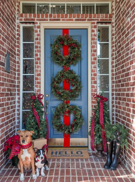 Christmas at Home | Our Front Porch Outdoor Window Trim, Christmas Decor Front Porch, Christmas Door Swags, Cute Christmas Mugs, Home Room Decor Ideas, Exterior Christmas Decorations, Lux Christmas, Mantels Decor, Holiday Porch Decor