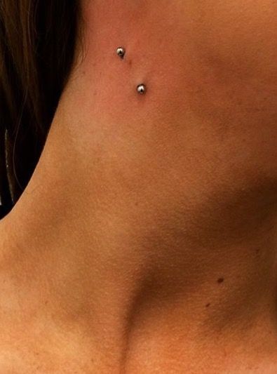 Vampire Bites Piercing, Vampire Piercing, Vampire Bite Tattoo, Physical Goals, Vampire Bite, Vampire Bites, Dry Skin Makeup, Goth Wedding, Body Modification