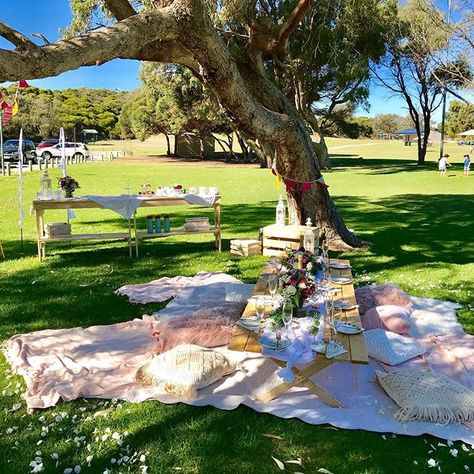 Mother’s Day Picnic, Mothers Day Picnic, Picnic Ideas, Bday Gift, Mothers Day Brunch, Mother And Father, Mother’s Day, Mother's Day Gifts, Mothers Day