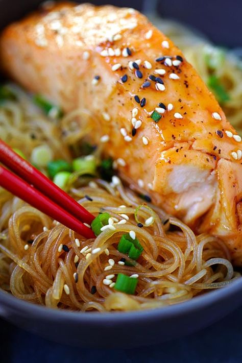 Boil Cook, Salmon Noodles, Salmon Teriyaki, Teriyaki Noodles, Baked Teriyaki Salmon, Rasa Malaysia, Thai Peanut, Stir Fry Dishes, Teriyaki Salmon