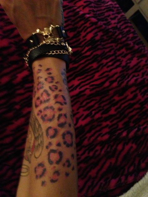 Pink n purple leopard print tattoo  Pink and purple appeals very much to me... Leopard Print Tattoo Sleeve, Zebra Print Tattoos, Cheetah Print Tattoo, Leopard Print Tattoo, Animal Print Tattoo, Cheetah Print Tattoos, Leopard Print Tattoos, Cheetah Tattoo, Puzzle Piece Tattoo