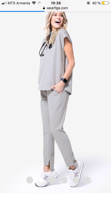 Scrub Suits Design For Women, Scrub Suit Design, Nursing Scrubs Outfits, Medical Scrubs Fashion, Scrub Suit, Stylish Scrubs, Medical Fashion, Medical Scrubs Outfit, Doctor Outfit