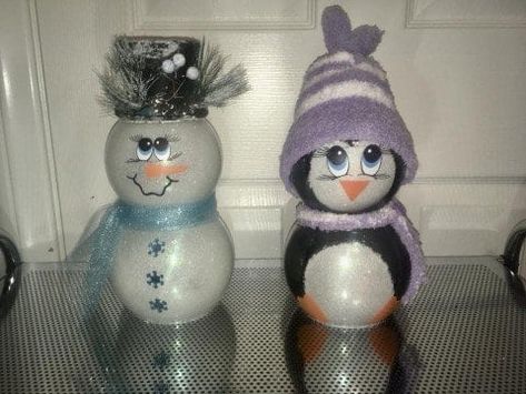 Dollar Tree Cricut Projects / Dollar Tree Crafts / Dollar Tree Projects / Dollar Store Crafts / Cricut Project Ideas / Cricut Maker / Cricut Explore Air / #cricutmaker #cricutmade #cricutexploreair #dollarstore #dollartree Craft Ideas For Decoration, Dollar Tree Cricut Projects, Fishbowl Craft, Fishbowl Snowman, Snowman Craft Ideas, Cricut Project Ideas, Store Ornaments, Dollar Tree Cricut, Snowman Theme