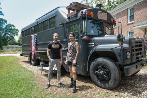 Tattoo Artist's Epic Raised-Roof Rig Bus Tiny House, Tiny House Family, School Bus Tiny House, Tiny House Talk, School Bus Conversion, Best Tiny House, Rooftop Deck, Park Models, Tiny Houses For Sale