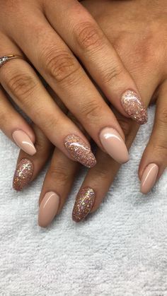 Rose Gold Neutral Nails, Autumn Nails 2023 Trends, Paris Nails Designs, Thanksgiving Nails Acrylic, Diy Long Nails, Gel Nails Nail Art, Fall Nail Inspo, May Nails, Nail Effects