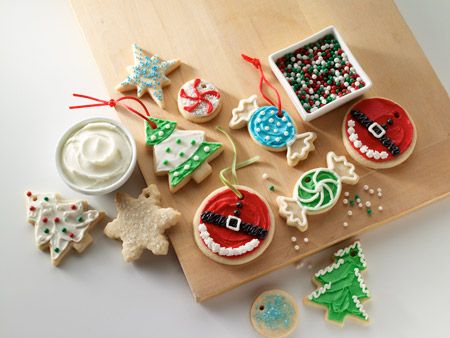 Cookie Decorating Tips | Land O'Lakes Land O Lakes Butter, Cookies Cupcake, Vegetarian Cookies, Baking Basics, Christmas Cookie Exchange, Land O Lakes, Butter Cookies Recipe, Christmas Cooking, Cut Out Cookies