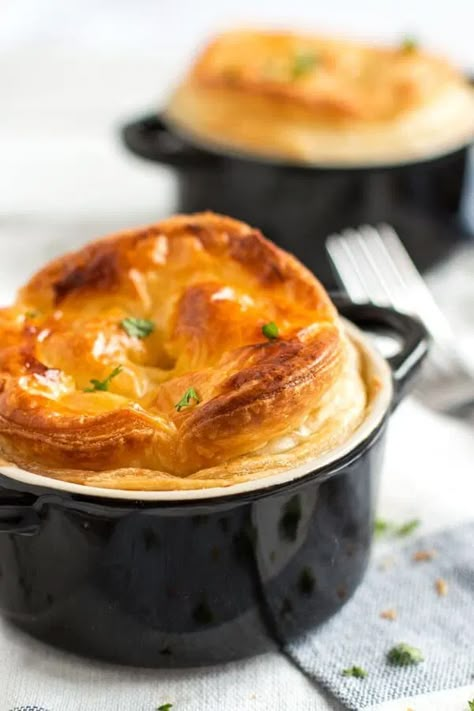 Mini Cocotte Recipe, Ramekin Recipe, Cocotte Recipe, Le Creuset Recipes, Mini Chicken Pot Pies, Chicken And Mushroom, Chicken Mushroom, Chicken Pie, Dutch Oven Recipes