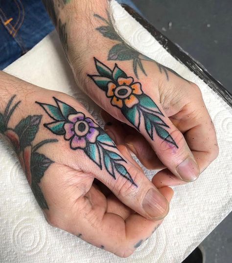 Above Thumb Tattoo, Hand Thumb Tattoos For Women, Traditional Thumb Tattoo, Thumb Tattoos Men, Hand And Wrist Tattoos, American Traditional Hand Tattoos, Traditional Hand Tattoos, Tattoo Cuff, Men Finger Tattoos