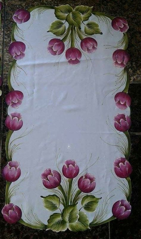 Tulip Fabric Paint, Bed Sheet Painting Design, Fabric Colour Painting, Fabric Paint Shirt, Saree Painting Designs, Fabric Paint Diy, Fabric Painting Techniques, Saree Painting, Fabric Painting On Clothes