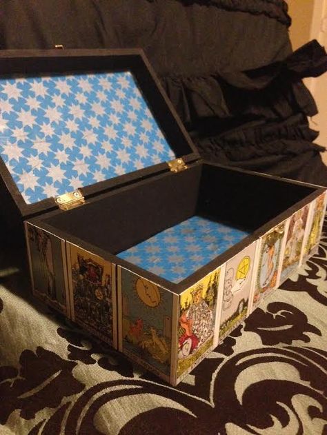 DIY Tarot Card Box Diy Tarot Cards, What Are Tarot Cards, Diy Card Box, Rider Waite Tarot Cards, Wiccan Crafts, Painted Wooden Boxes, Tarot Bags, Witchy Crafts, Tarot Learning