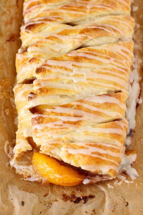 Peach Cobbler Pastry Braid recipe from Willow Bird Baking Pastry Braid, Lessons In Life, Cake Mug, Muffin Man, Life Kitchen, Vanilla Bean Ice Cream, Hungarian Recipes, Peach Recipe, Food Favorites