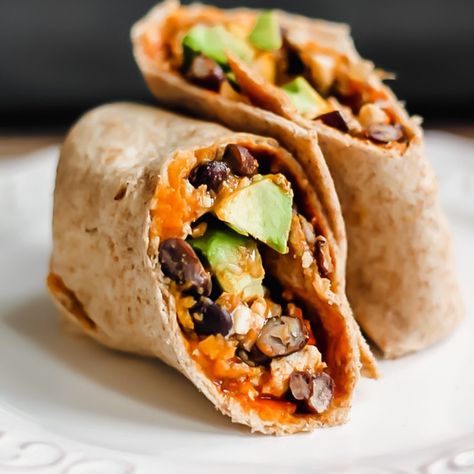 Healthy breakfast burritos stuffed with sweet potatoes, black beans, eggs and avocado. You're going to love this protein-packed breakfast that's freezer-friendly and great for meal prep. #mealprep #breakfast #breakfastburrito #vegetarian #avocado #sweetpotato #blackbeans Egg White Breakfast, Heart Healthy Breakfast, Breakfast Burrito Recipe, Healthy Breakfast Burrito, Burrito Recipe, Breakfast Skillet, Under 300 Calories, Sweet Potato Black Beans, Stuffed Sweet Potato Healthy