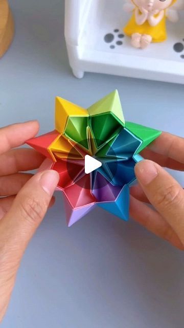 Easy Origami For Kids, Crafts Homemade, Paper Folding Crafts, Origami Videos, Kids Origami, Paper Craft Videos, Folding Origami, Homemade Art, Paper Craft Ideas