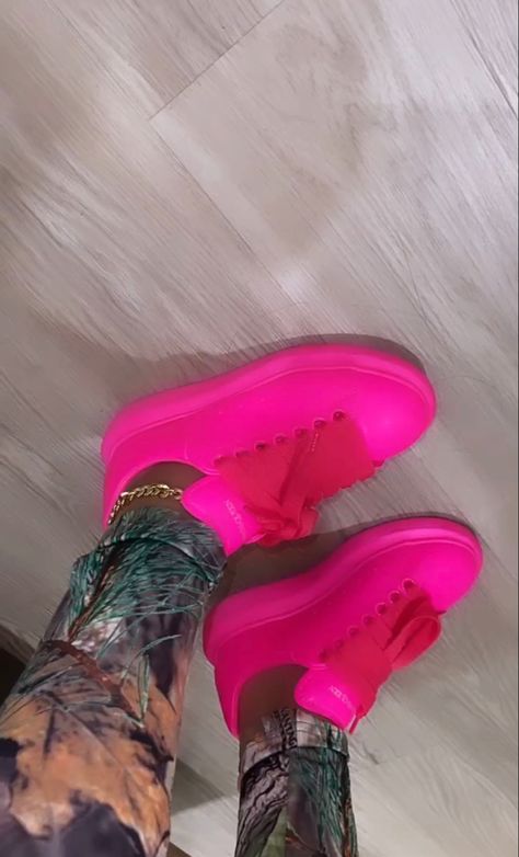 Pink Alexander Mcqueen Sneakers Outfit, Alexander Mcqueen Shoes Outfit Baddie, Luxury Custom Pink Sneakers, Pink Custom Sneakers With Air Max For Streetwear, Alexander Mcqueen Sneakers Outfit, Glitter Alexander Mcqueen Sneakers, Alexander Mcqueen Sneakers Black, Alexander Mcqueen Boots, Shoes Fashion Photography