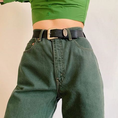 Green Mom Jeans, Chain Belt, High Waisted Jeans, Powerpuff Girls, Corduroy Pants, Aesthetic Outfits, Corset Top, High Waist Jeans, Emerald Green