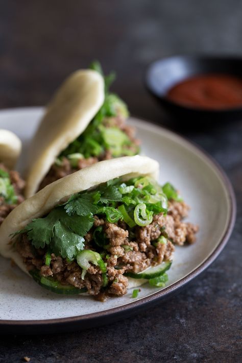 Sloppy Bao Buns recipe from Cooking with Cocktail Rings Bao Bun Recipe, Steamed Bao Buns, Stomach Rumbling, Steamed Bao, Chinese Foods, Buns Recipe, Bao Buns, Lunchbox Ideas, Sloppy Joe