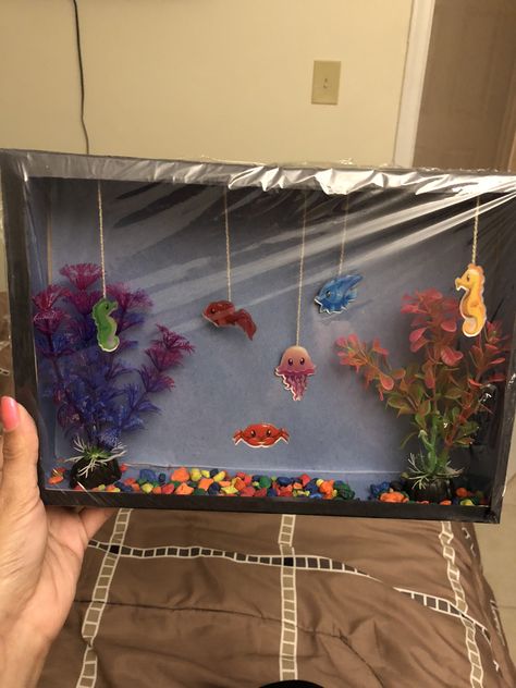 Fish tank Kids project .. “what can you do with a cereal box” Fish Tank Valentine Box Ideas, Fish Tank Valentines Boxes, Cereal Boxes Diy, Animal Management, Tissue Box Crafts, Diorama Kids, Valentine Boxes For School, Valentines 2024, Box Diorama