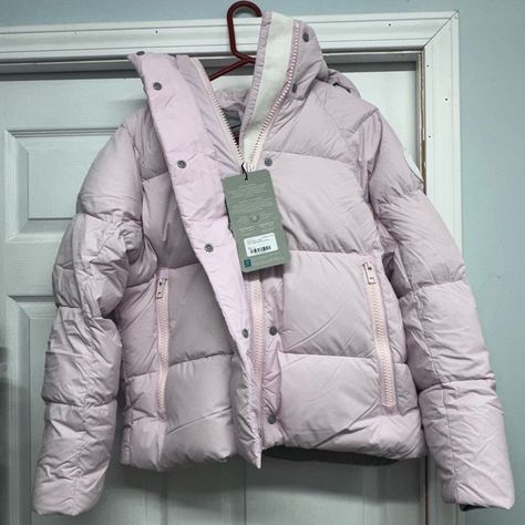 Canada Goose Juction Parka Pastel- Sunset Pink, Women’s Small, Nwt. The Description And Materials Are Listed Within The Pictures, But This Parka Is Rated For Low To Negative Degree Temperatures. The Hood Is Removable And The Nylon And Goose Feather Combination Makes It Soft, Plush, And Extremely Comfortable. There Are 3 Outer Pockets And 2 Inner Pockets, Along With A Removable Hood. It Has Backpack Style Straps For Hands-Free Carrying. This Parka Is Guaranteed To Keep You Warm, Comfortable, And Canada Goose Jacket, Random Dump, Sunset Pink, Pastel Sunset, Goose Feather, Backpack Style, My Clothes, Christmas List, Canada Goose