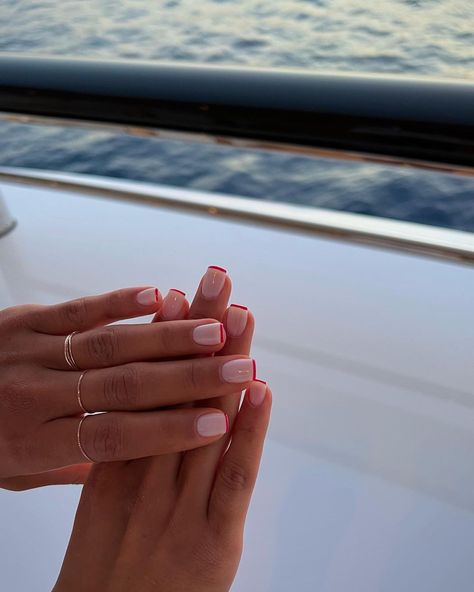 Harriet Westmoreland (@harrietwestmoreland) • Instagram photos and videos Black Cherry Nails, Cute Red Nails, Popular Nail Colors, Red Nail Art, Heart Nail Art, Nail Art Designs Summer, French Nail Art, Blush Nails, Red Nail Polish