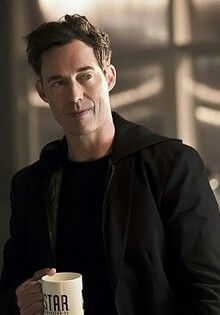 Harrison Wells Doctor Wells, Harry Wells, Flash Season 4, The Flash Season 3, The Flash Season 2, Harrison Wells, Tom Cavanagh, Flash Characters, John Diggle